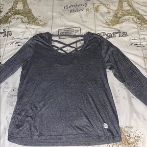 Gray workout shirt 🌪